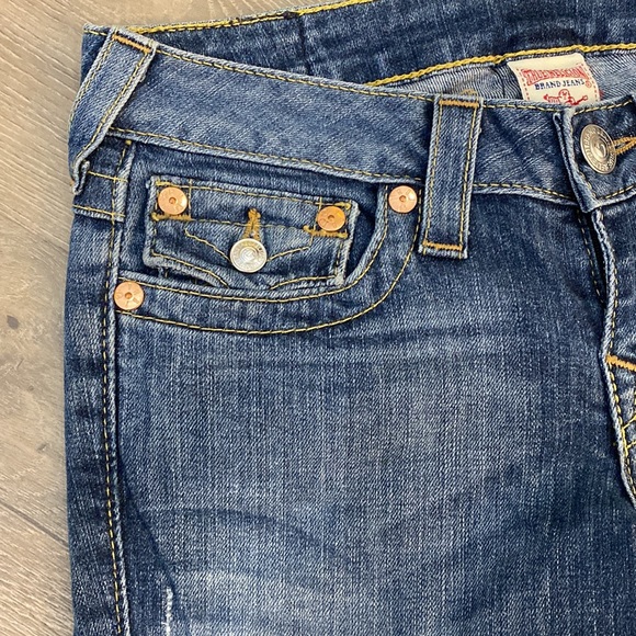 True Religion medium wash denim size 25 - Picture 3 of 8